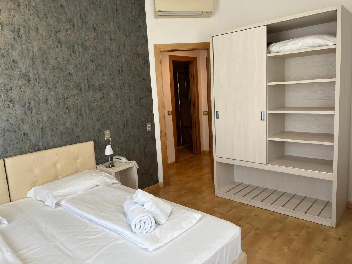 Albergo San Remo มัลเชซิเน ภายนอก รูปภาพ