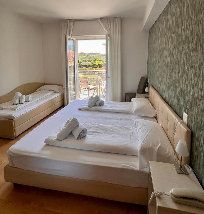 Albergo San Remo มัลเชซิเน ภายนอก รูปภาพ