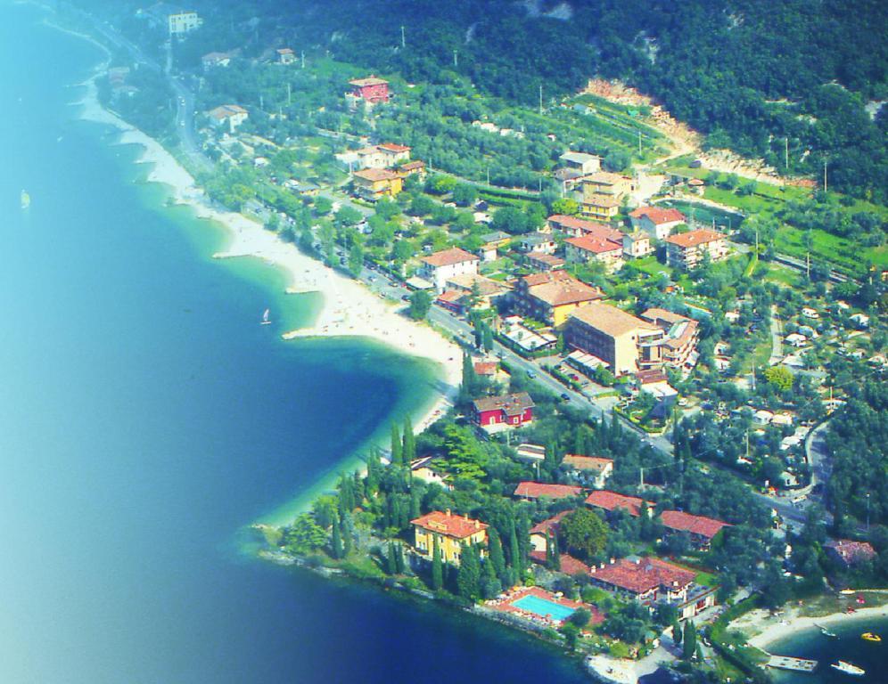 Albergo San Remo มัลเชซิเน ภายนอก รูปภาพ