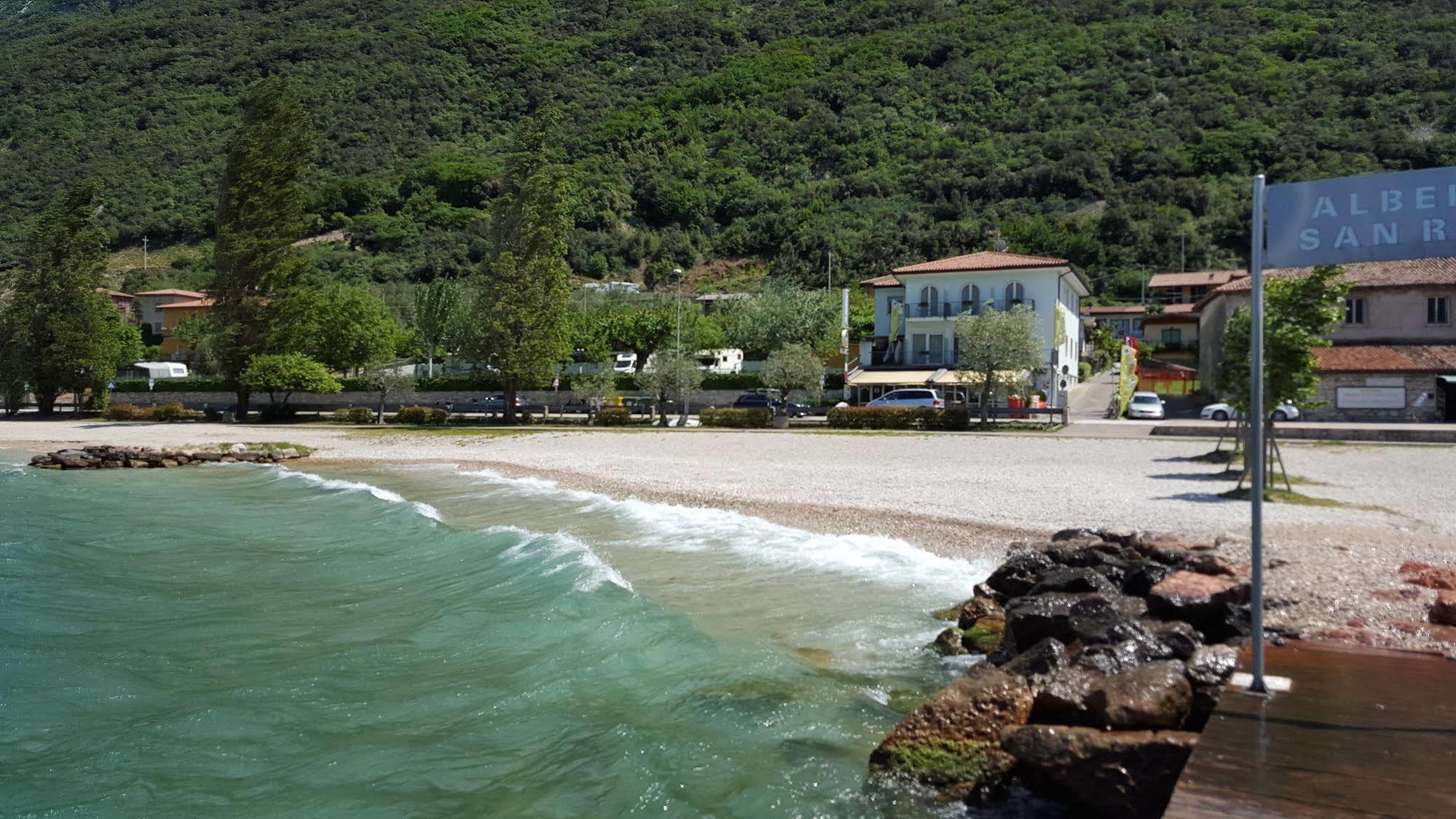 Albergo San Remo มัลเชซิเน ภายนอก รูปภาพ